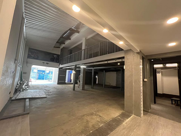 Lease beauty salon Binh Trung Tay