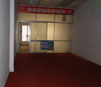 Lease beauty salon Nguyen Cu Trinh