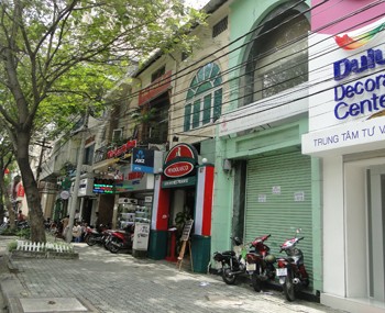 Beauty salon for rent Pham Ngu Lao